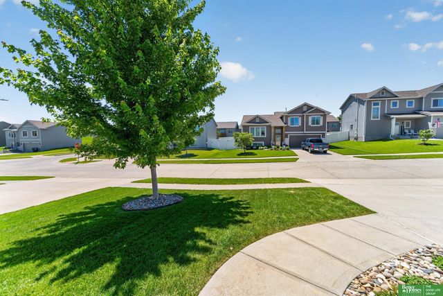 16606 Hanover Street, Bennington, NE 68007