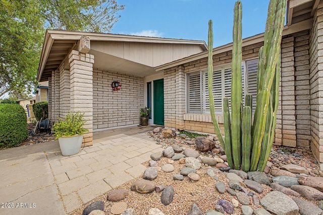 6425 W MISSION Lane, Glendale, AZ 85302