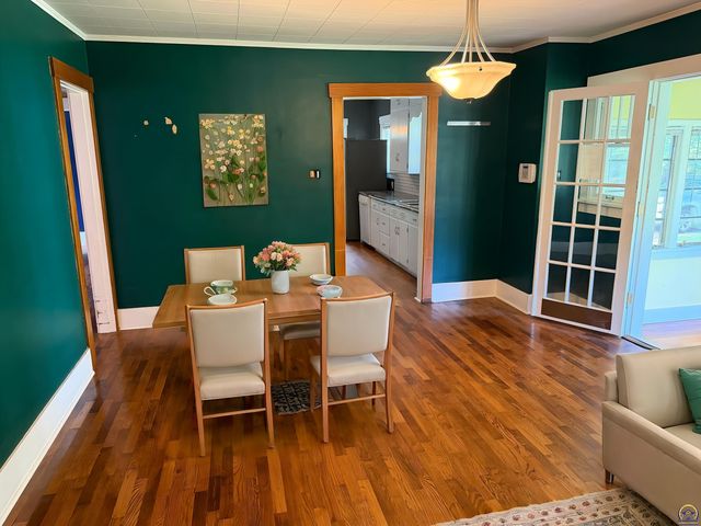 3700 SW 10th Ave, Topeka, KS 66604
