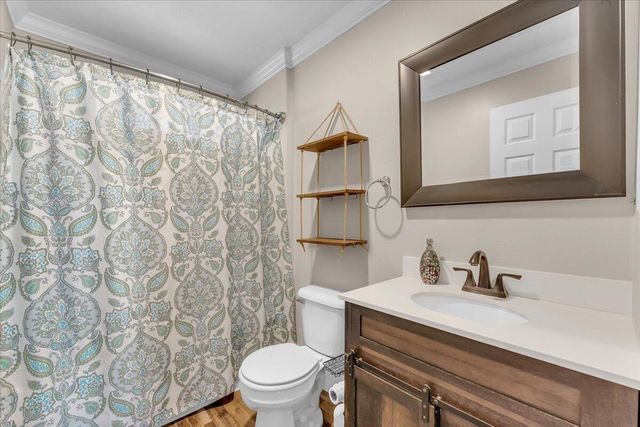 19278 Green Acres Lane, Redding, CA 96002