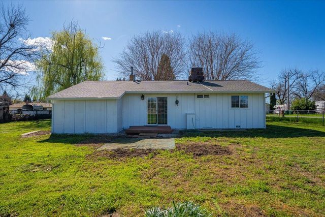 19278 Green Acres Lane, Redding, CA 96002