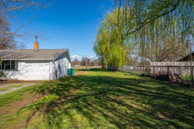 19278 Green Acres Lane, Redding, CA 96002