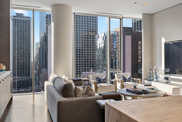 4 E Elm Street 12S, Chicago, IL 60611