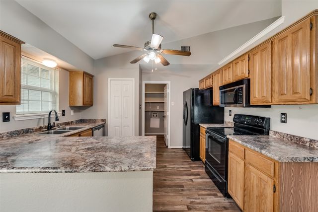 9408 Cedar Run Drive, Dallas, TX 75227