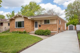 14420 Vernon Street, Oak Park, MI 48237