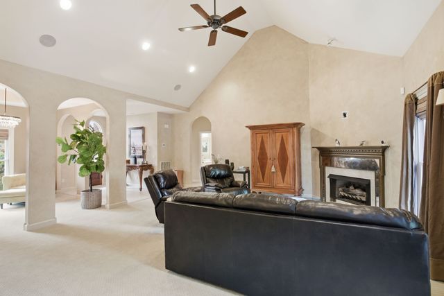 213 Bradshaw Rd, Lebanon, TN 37087