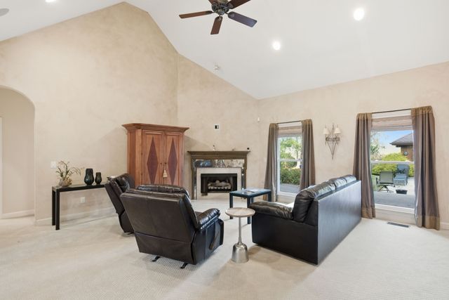 213 Bradshaw Rd, Lebanon, TN 37087