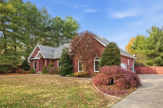 213 Bradshaw Rd, Lebanon, TN 37087