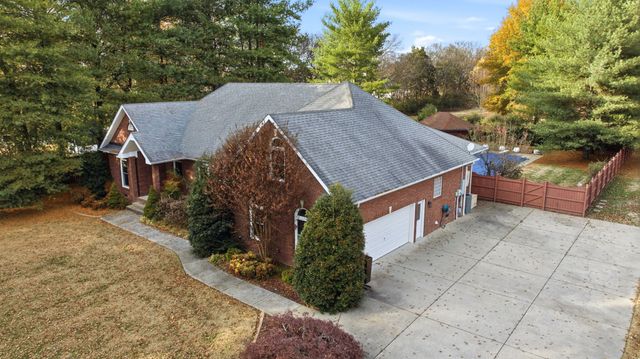 213 Bradshaw Rd, Lebanon, TN 37087