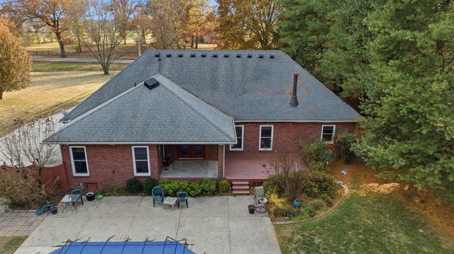 213 Bradshaw Rd, Lebanon, TN 37087