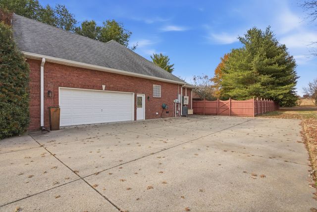 213 Bradshaw Rd, Lebanon, TN 37087