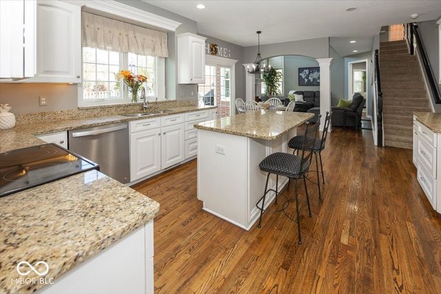 13698 Golden Ridge Lane, Fishers, IN 46055