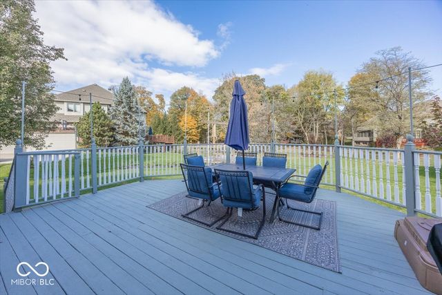 13698 Golden Ridge Lane, Fishers, IN 46055