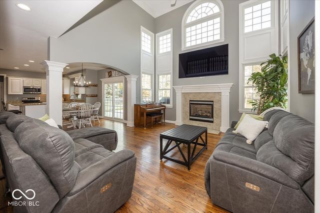 13698 Golden Ridge Lane, Fishers, IN 46055