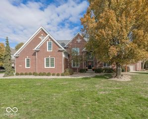 13698 Golden Ridge Lane, Fishers, IN 46055