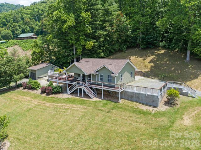 189 Poverty Branch Road, Barnardsville, NC 28709