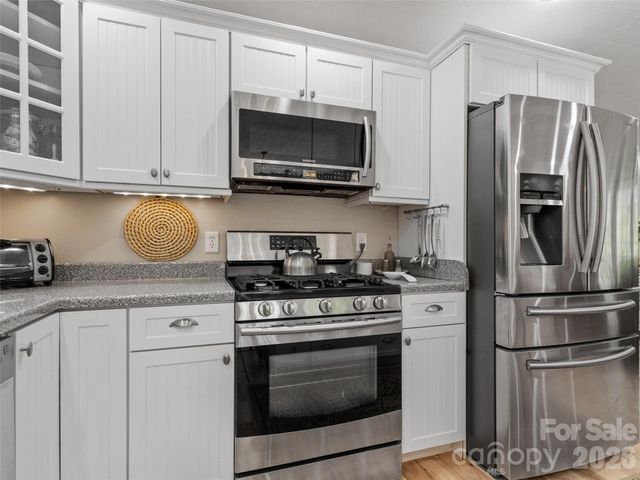 189 Poverty Branch Road, Barnardsville, NC 28709