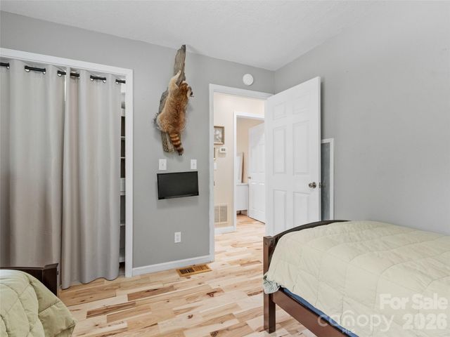 189 Poverty Branch Road, Barnardsville, NC 28709