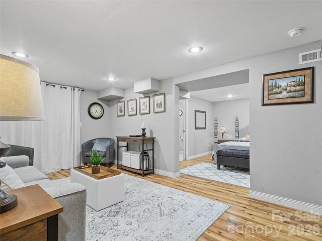 189 Poverty Branch Road, Barnardsville, NC 28709