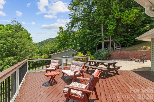 189 Poverty Branch Road, Barnardsville, NC 28709