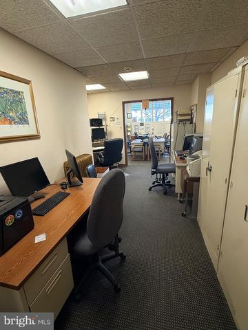 330-32 E GIRARD AVE, Philadelphia, PA 19125
