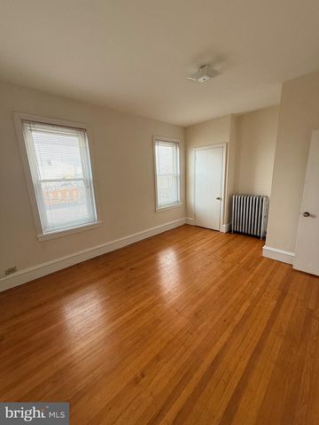 330-32 E GIRARD AVE, Philadelphia, PA 19125
