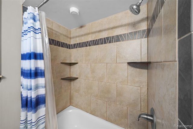 7125 Highview Street, Dearborn Heights, MI 48127