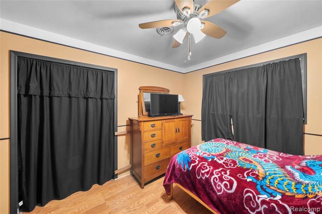 7125 Highview Street, Dearborn Heights, MI 48127