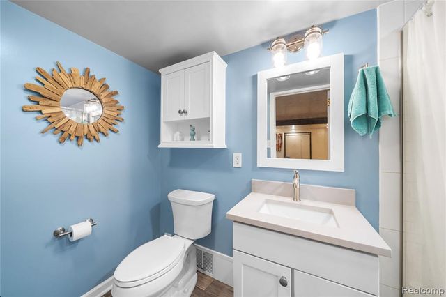 7125 Highview Street, Dearborn Heights, MI 48127