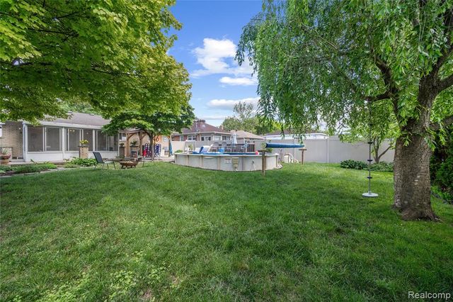 7125 Highview Street, Dearborn Heights, MI 48127