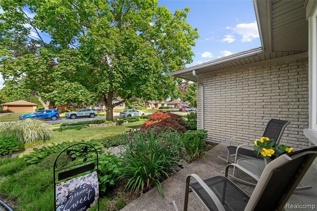 7125 Highview Street, Dearborn Heights, MI 48127