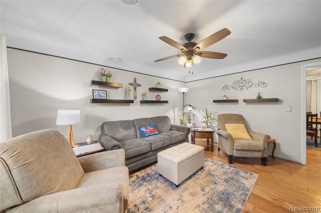 7125 Highview Street, Dearborn Heights, MI 48127