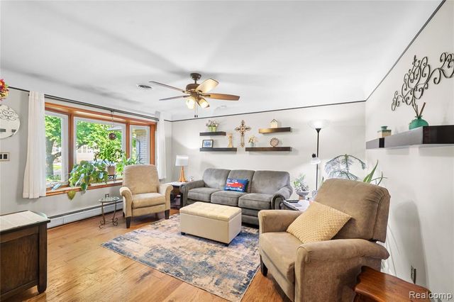 7125 Highview Street, Dearborn Heights, MI 48127
