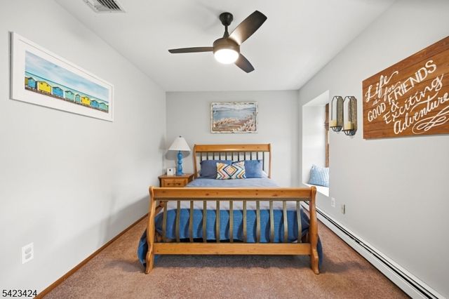 6 Robin Dr, Jefferson Twp., NJ 07438