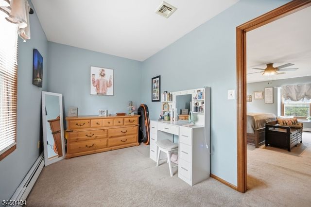 6 Robin Dr, Jefferson Twp., NJ 07438