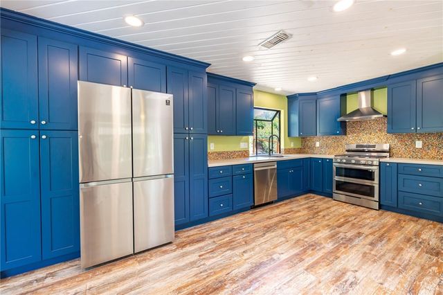 1256 E Fallbrook, Fallbrook, CA 92028