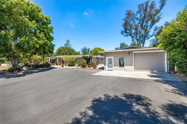 1256 E Fallbrook, Fallbrook, CA 92028