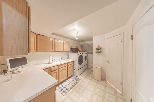4491 S 1600 W, Roy, UT 84067