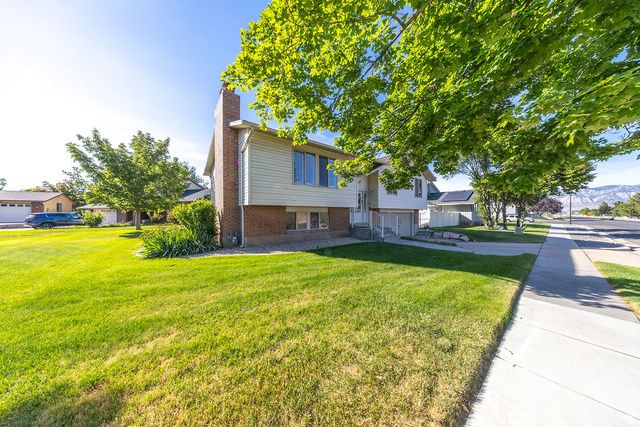 4491 S 1600 W, Roy, UT 84067