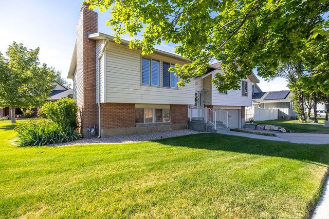 4491 S 1600 W, Roy, UT 84067