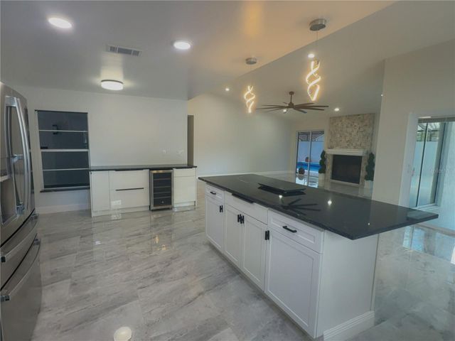 6728 ISLANDER LANE, Tampa, FL 33615