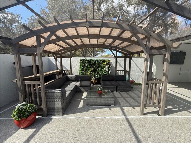 6728 ISLANDER LANE, Tampa, FL 33615