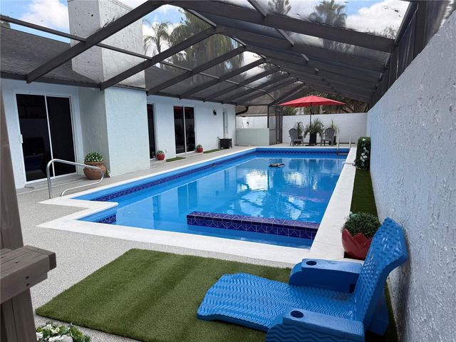 6728 ISLANDER LANE, Tampa, FL 33615