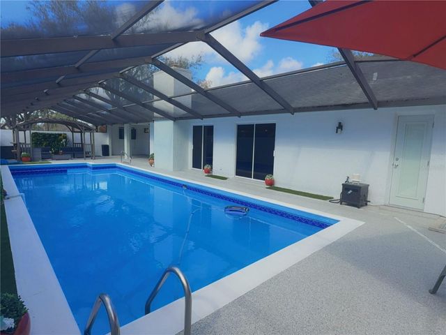 6728 ISLANDER LANE, Tampa, FL 33615