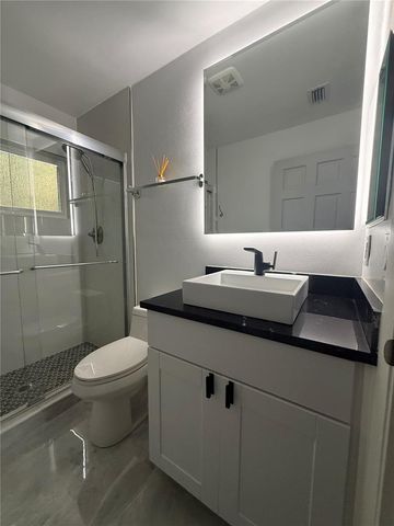 6728 ISLANDER LANE, Tampa, FL 33615