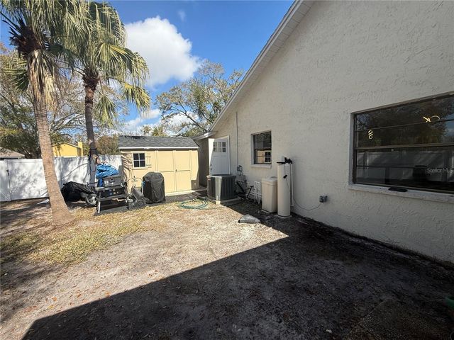 6728 ISLANDER LANE, Tampa, FL 33615