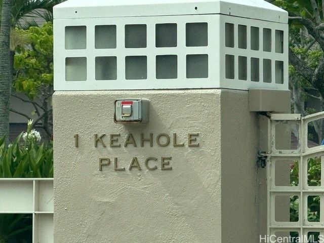 1 Keahole Place 2505, Honolulu, HI 96825