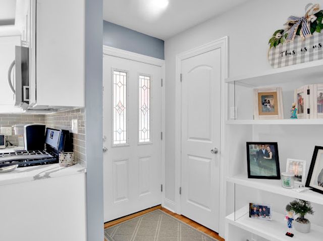 4339 W 83rd Street, Chicago, IL 60652