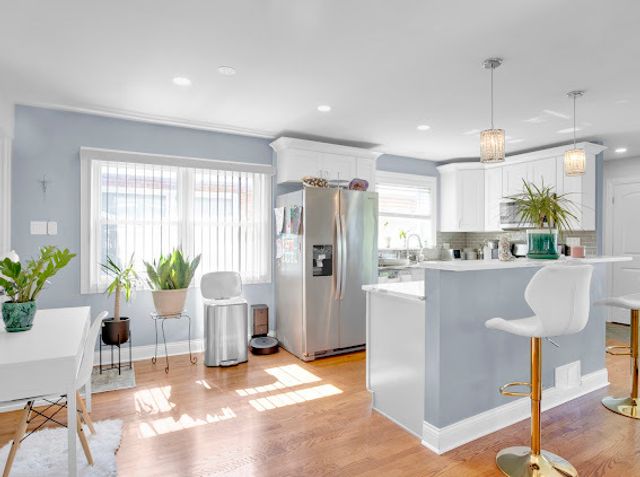 4339 W 83rd Street, Chicago, IL 60652