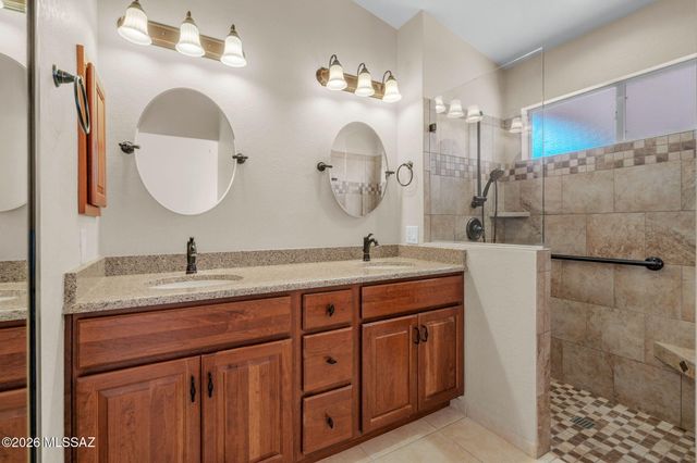 9820 N Moon Canyon Place, Tucson, AZ 85742
